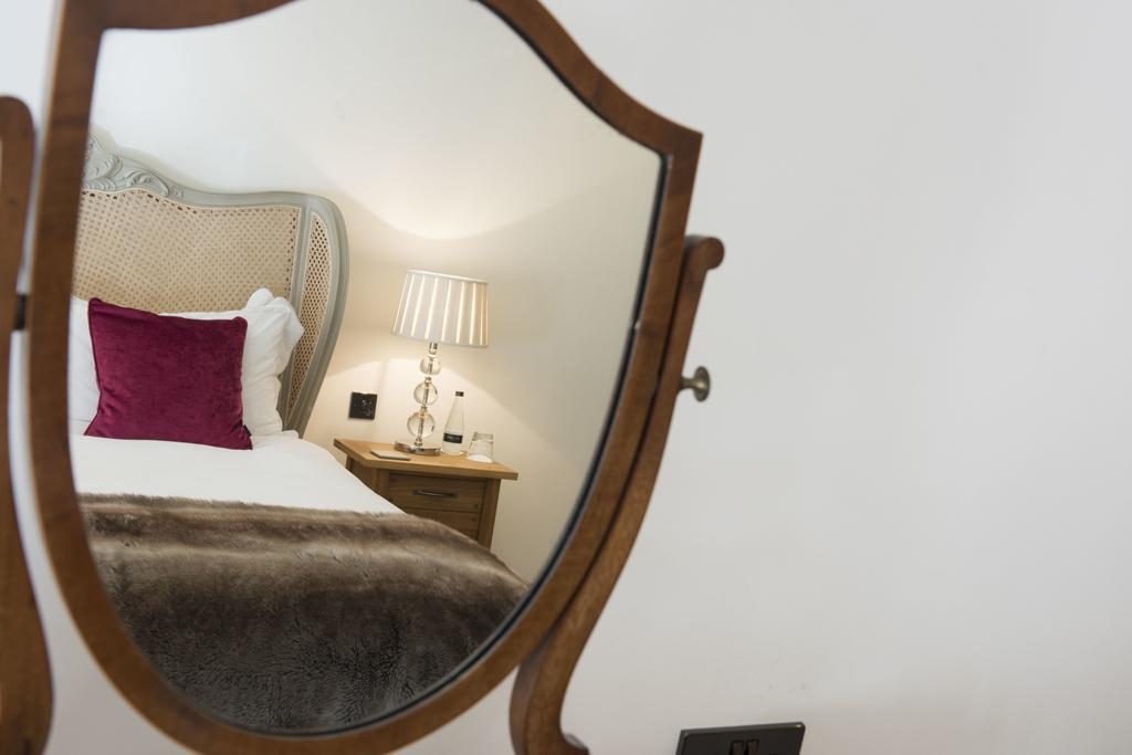 The Priory Bed & Breakfast มิดเดิลแฮม ภายนอก รูปภาพ