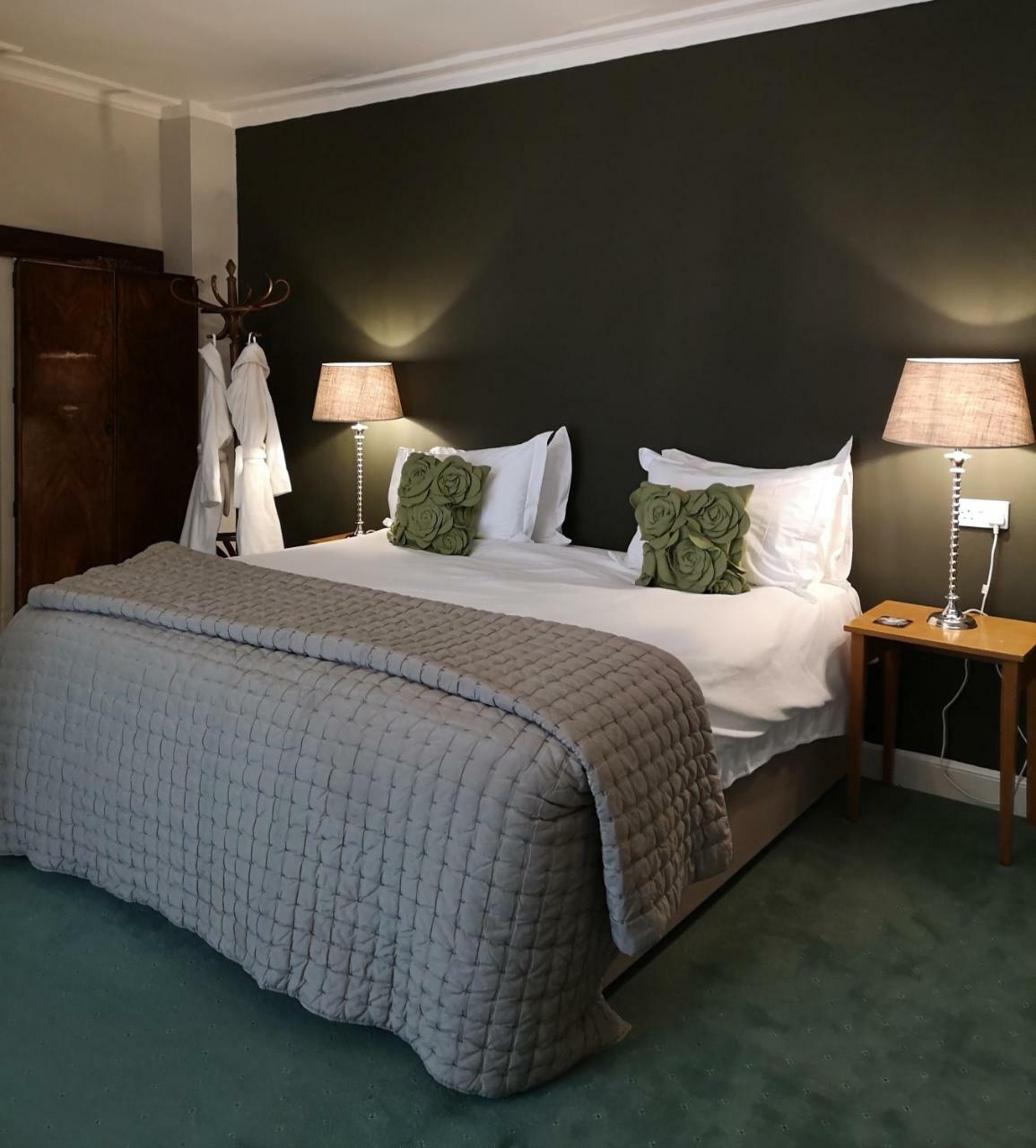 The Priory Bed & Breakfast มิดเดิลแฮม ภายนอก รูปภาพ